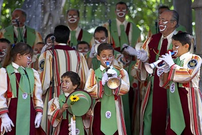 Performing Musical Clowns #11