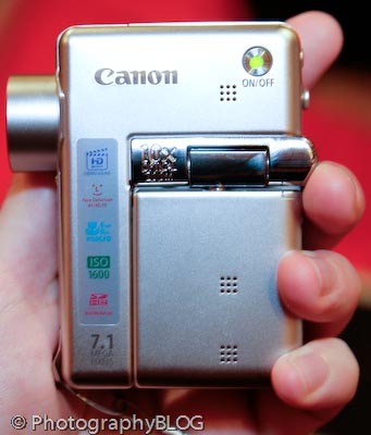 PMA 2007 - Canon TX1