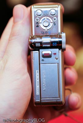 PMA 2007 - Canon TX1
