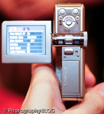 PMA 2007 - Canon TX1