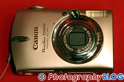 Canon @ PMA 2005