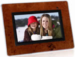 cenOmax F7024B Digital Photo Frame