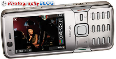 Nokia N82