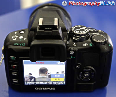 Olympus E-400