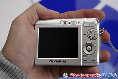 Olympus FE-180
