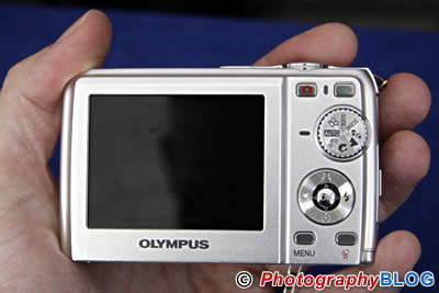 Olympus FE-200