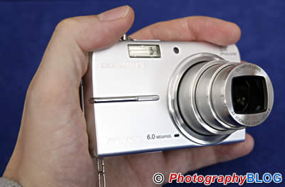 Olympus FE-200