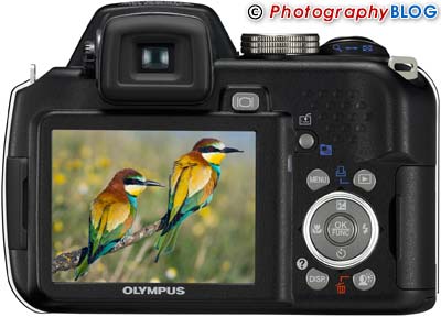 Olympus SP-565 UZ