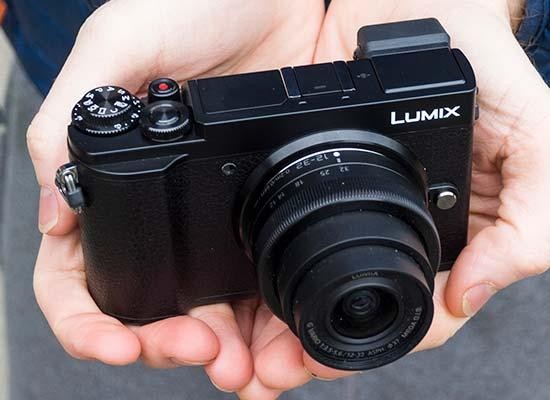 Panasonic Lumix GX9 Hands-on Photos