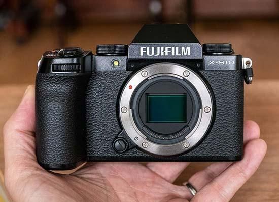 Fujifilm X-S10 Review