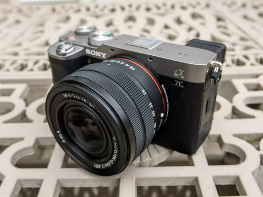 Sony FE 28-60mm F4-5.6 Zoom Lens - E-Mount for sale online