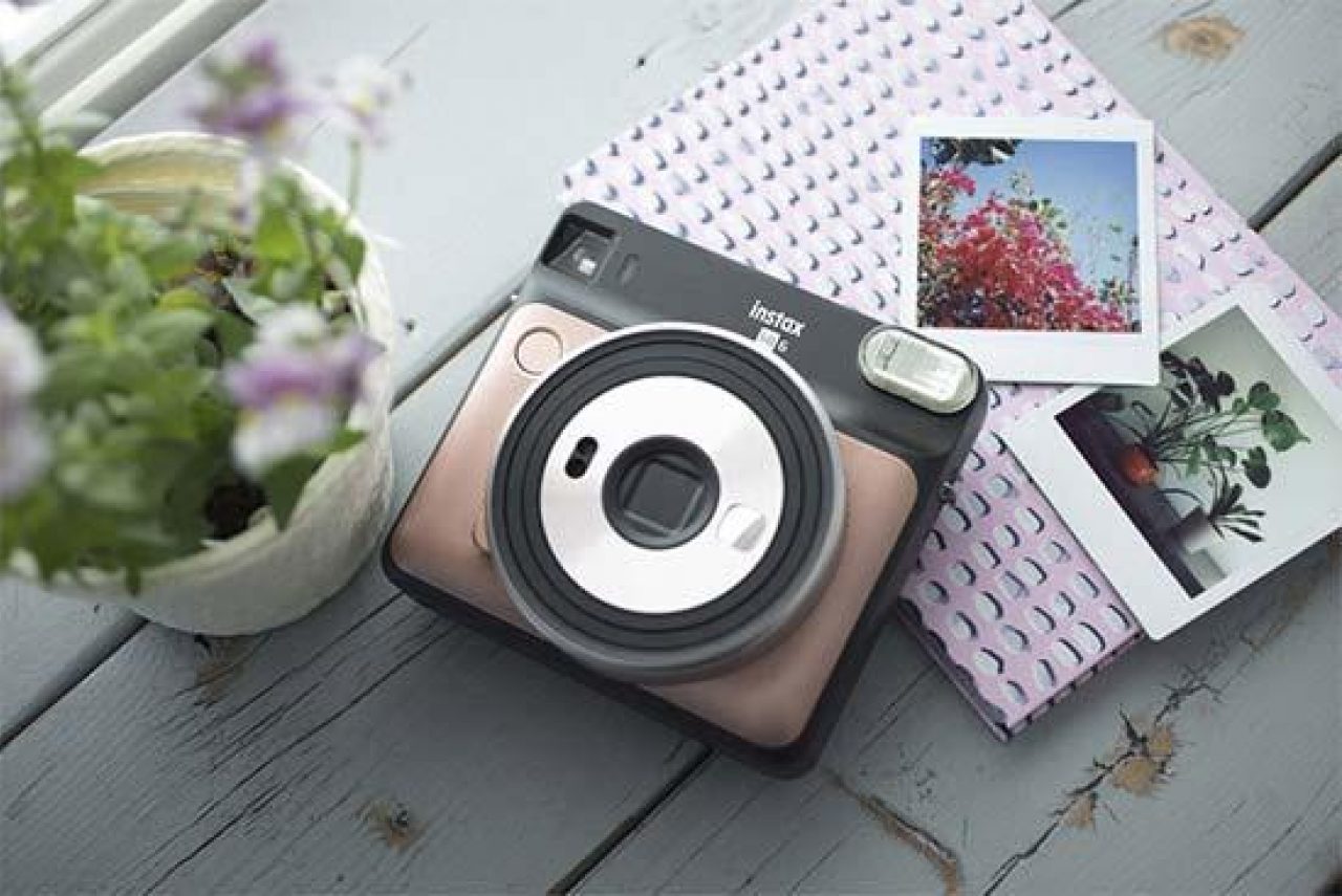  Fujifilm Instax Square SQ6 - Instant Film Camera