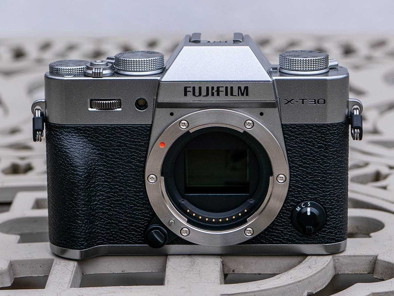Fujifilm X-T30 II offers higher-res LCD and improved performance