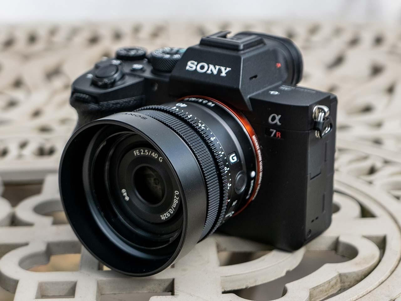 SONY 40mm f2.5 G-