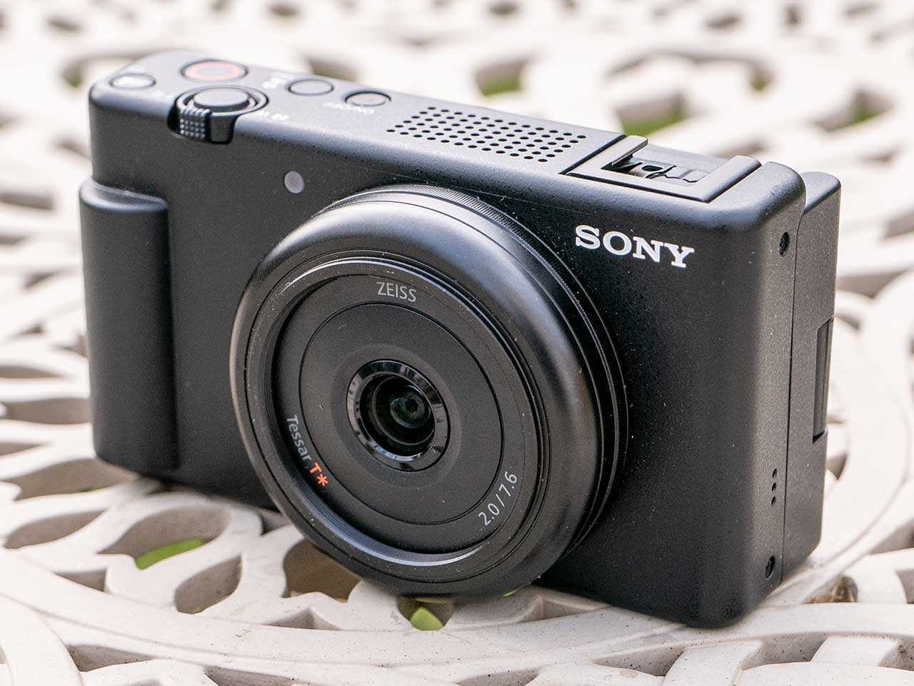 My first look of the Sony ZV-1F 