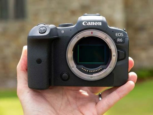 Canon EOS R6 Review