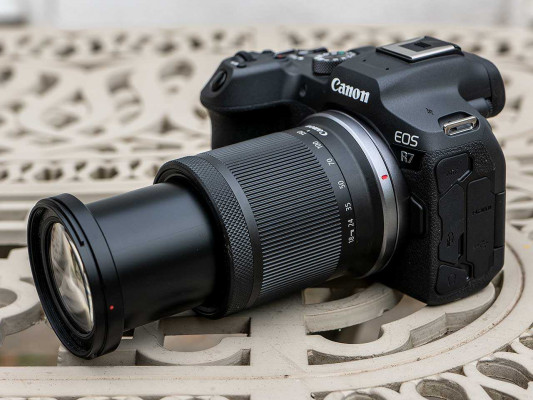 Canon RF-S 18-150mm F3.5-6.3 IS STM Review
