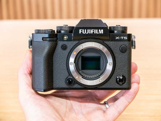 Fujifilm X-T5 Hands-on Photos
