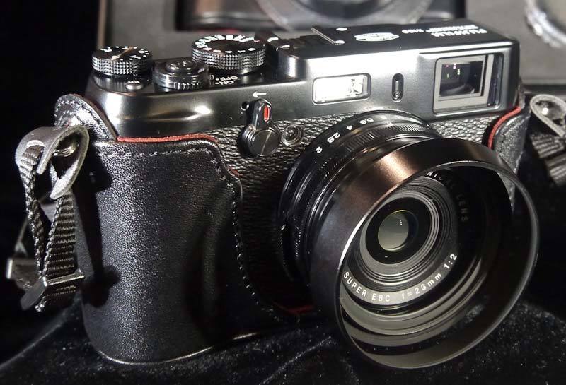 Fujifilm X100 Black HandsOn Photos Photography Blog