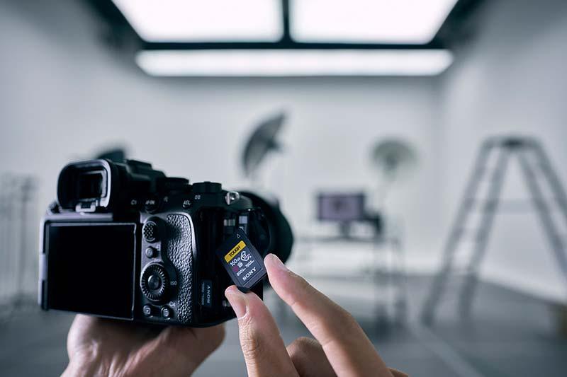 Sony Announces World’s First CFexpress Type A Memory Card Photography